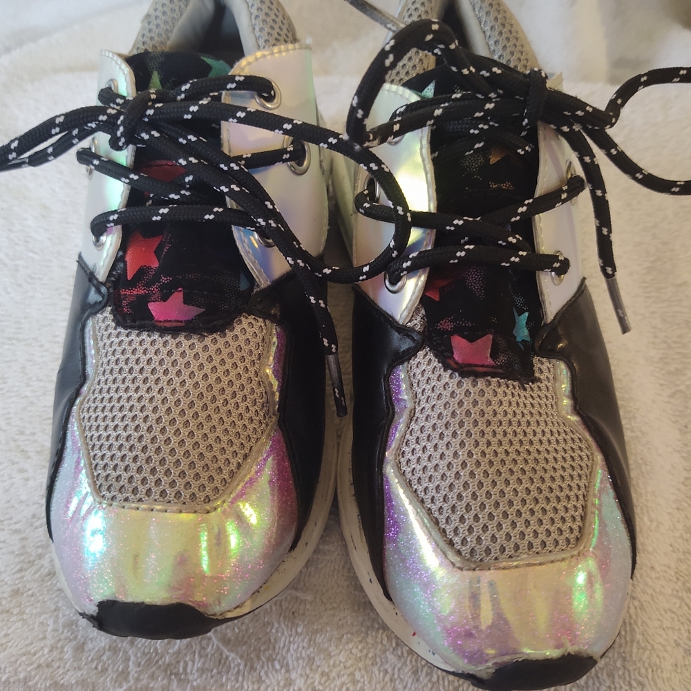 Steve Madden jcanyon youth sneakers size 3(T6)